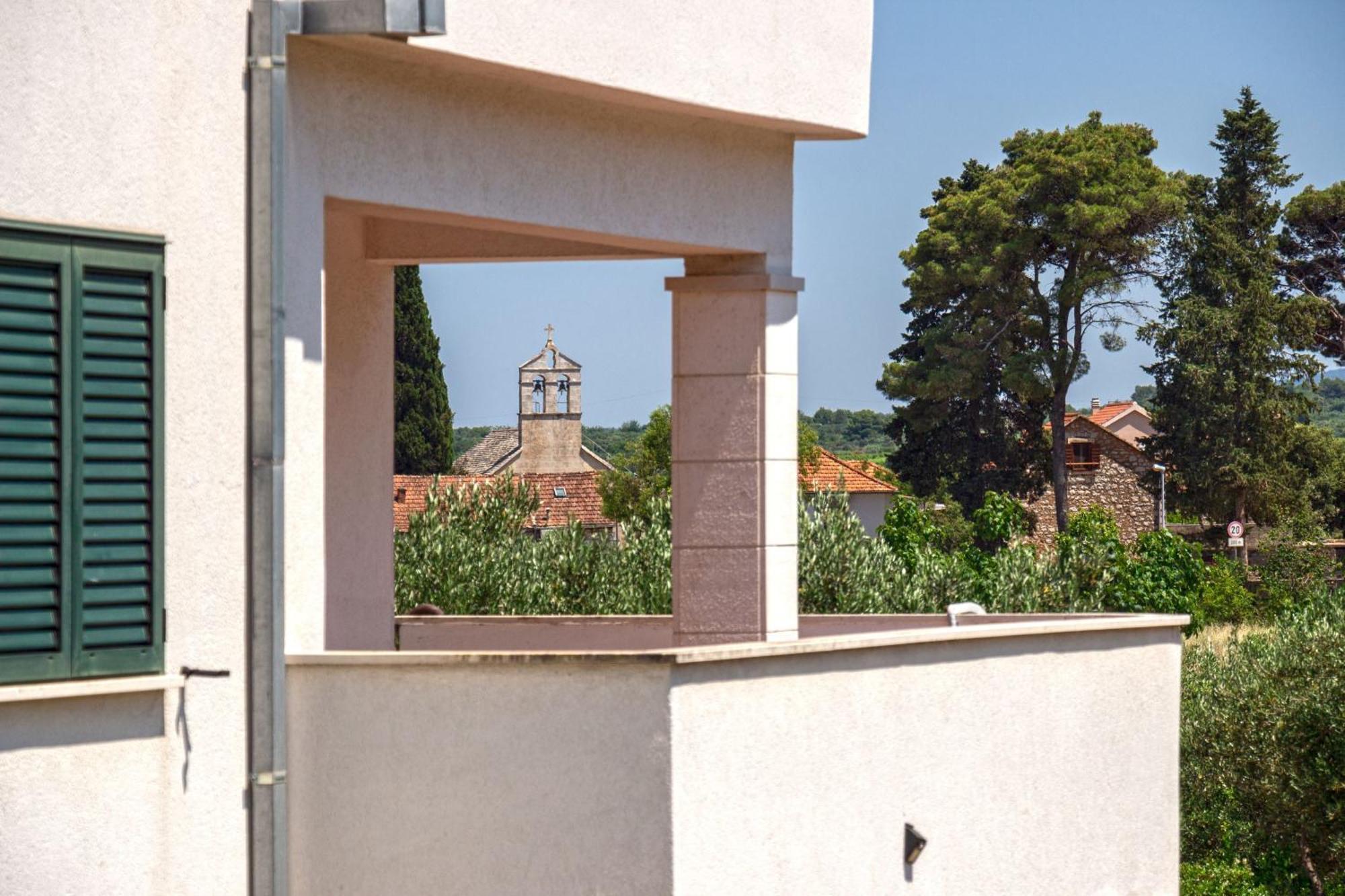 Apartment Mandalina House Stari Grad  Exterior foto